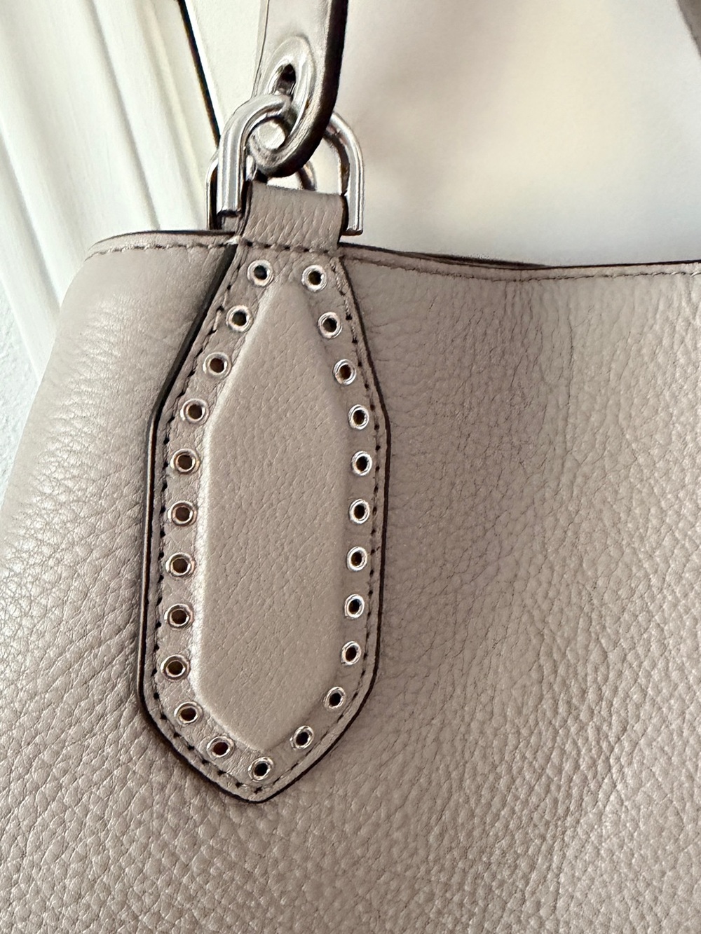 Michael Kors Taupe Pebbled Leather Shoulder Tote - Picture 4 of 13